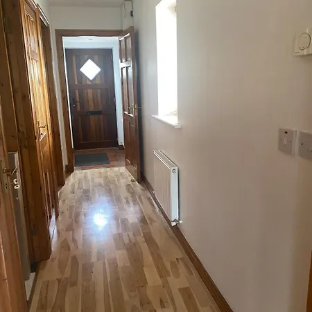 Stylish Ground Floor One Bedroom Townhouse * Tullamore